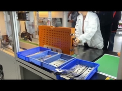 Μηχανή συγκόλλησης σημείων διπλής όψης οκτά άξονων με μπαταρία λιθίου